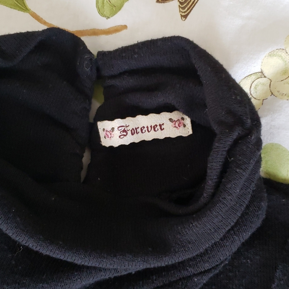 🖤 3/$15 FOREVER Top - Picture 5 of 6